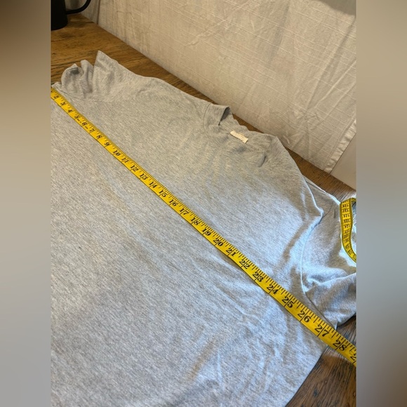 🩶Womance Grey T-Shirt – Size 3X - Picture 4 of 7